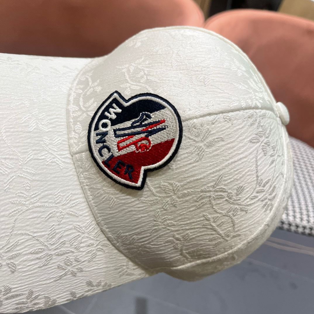 Moncler Caps